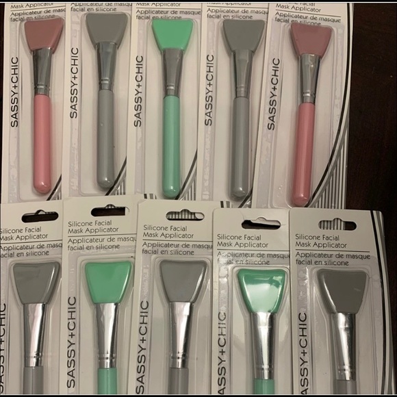 Huge make up sale. - Picture 11 of 16